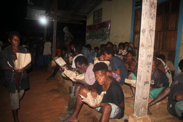 photo6181315373786312026