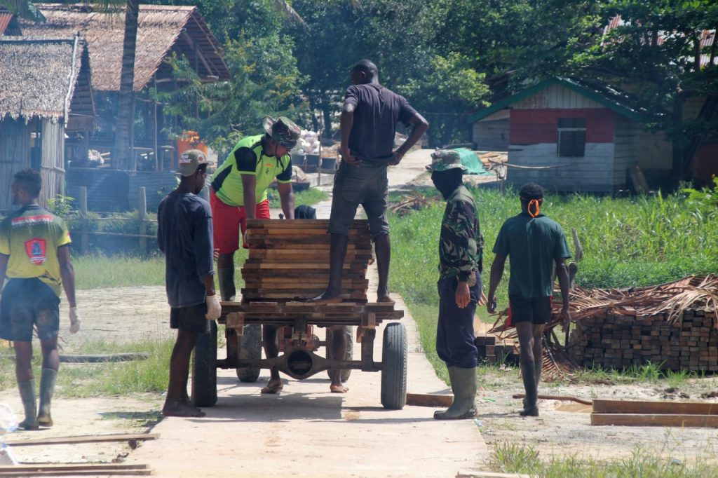 photo6230862133692837261