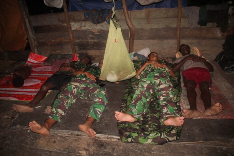 photo6242356750372154800