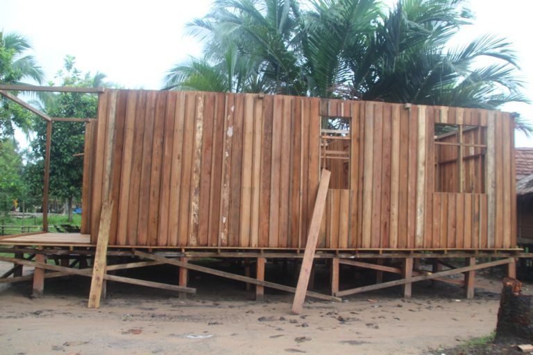 photo6249183038248431201