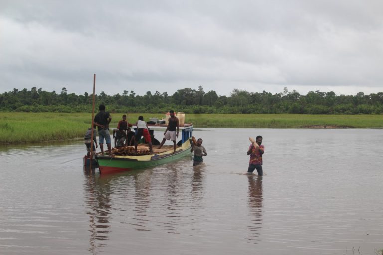 photo6260030167133040094