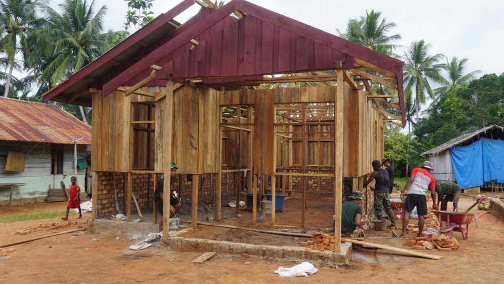 photo6262446026107497892