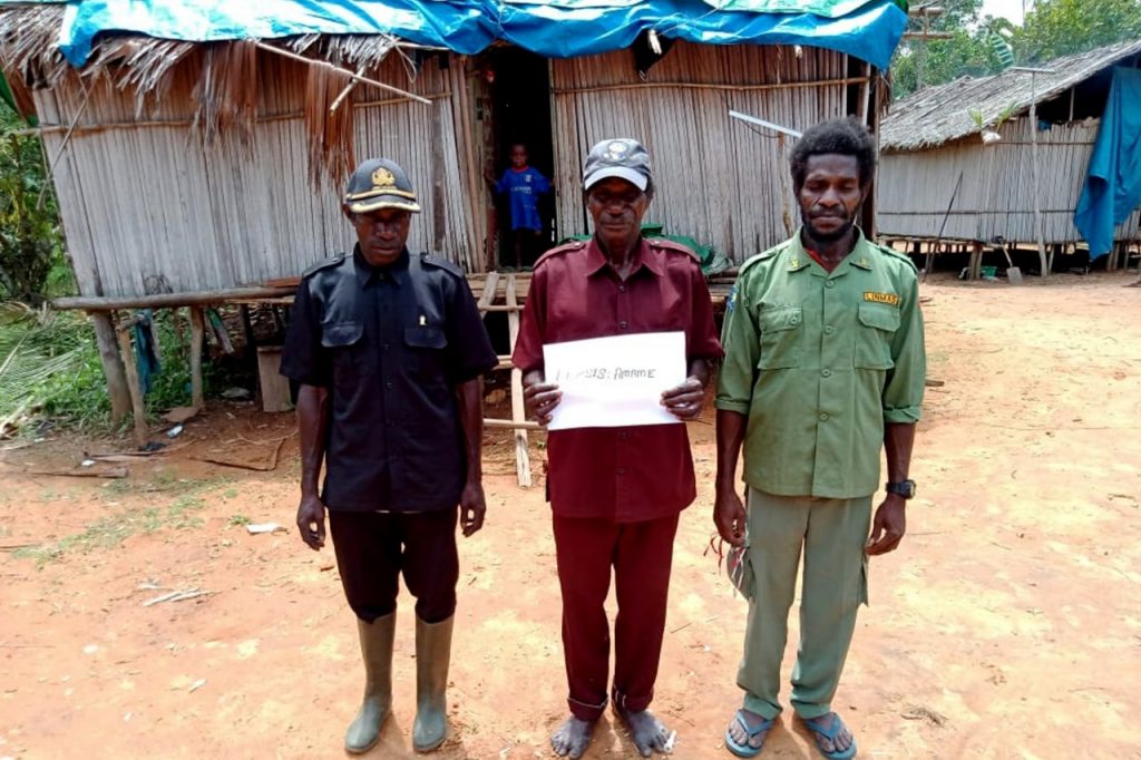 photo6266760084533128392