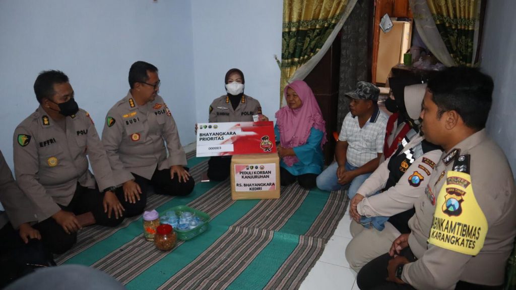 WhatsApp Image 2022-10-13 at 01.00.03