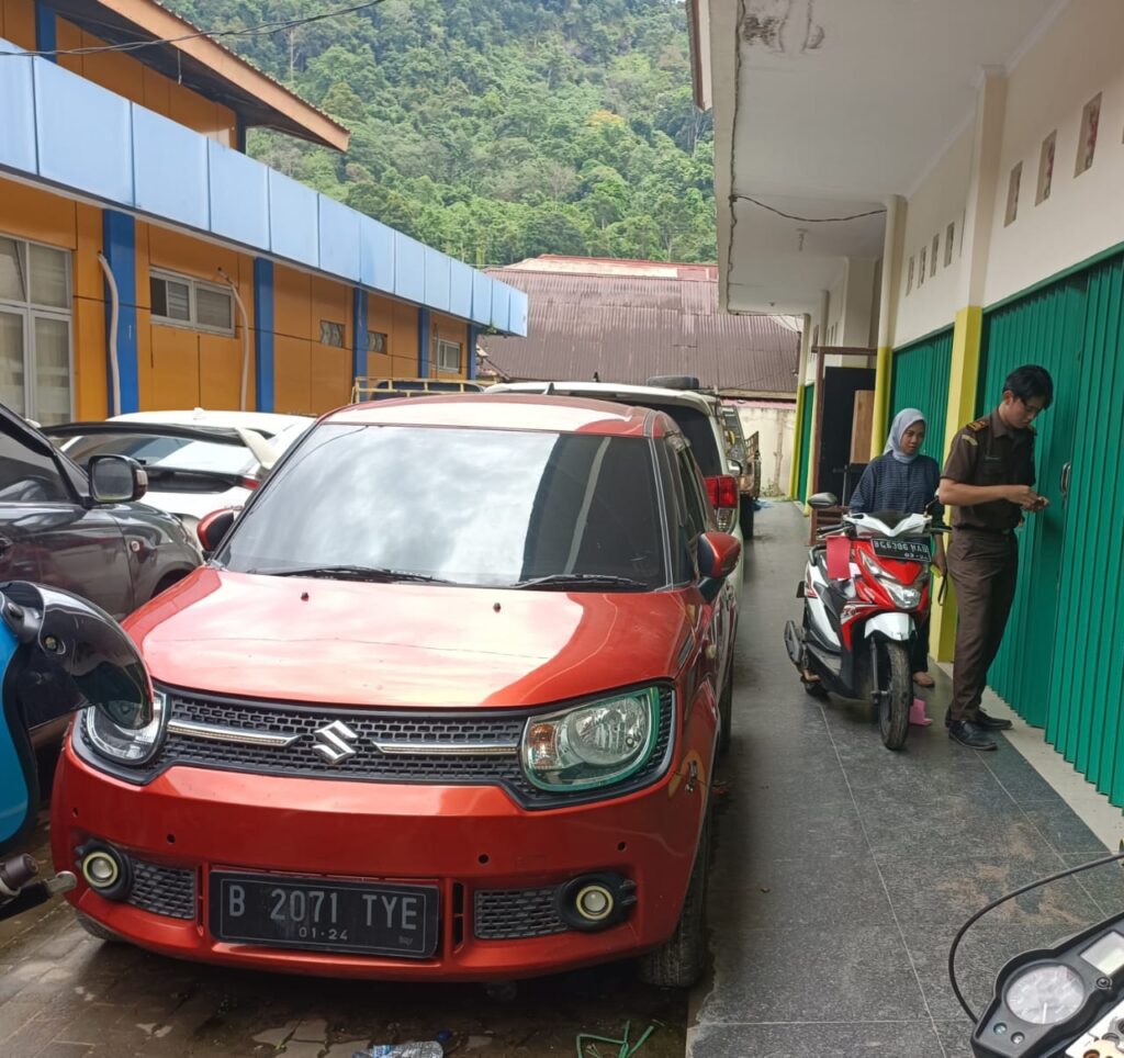 WhatsApp Image 2022-10-27 at 16.07.21