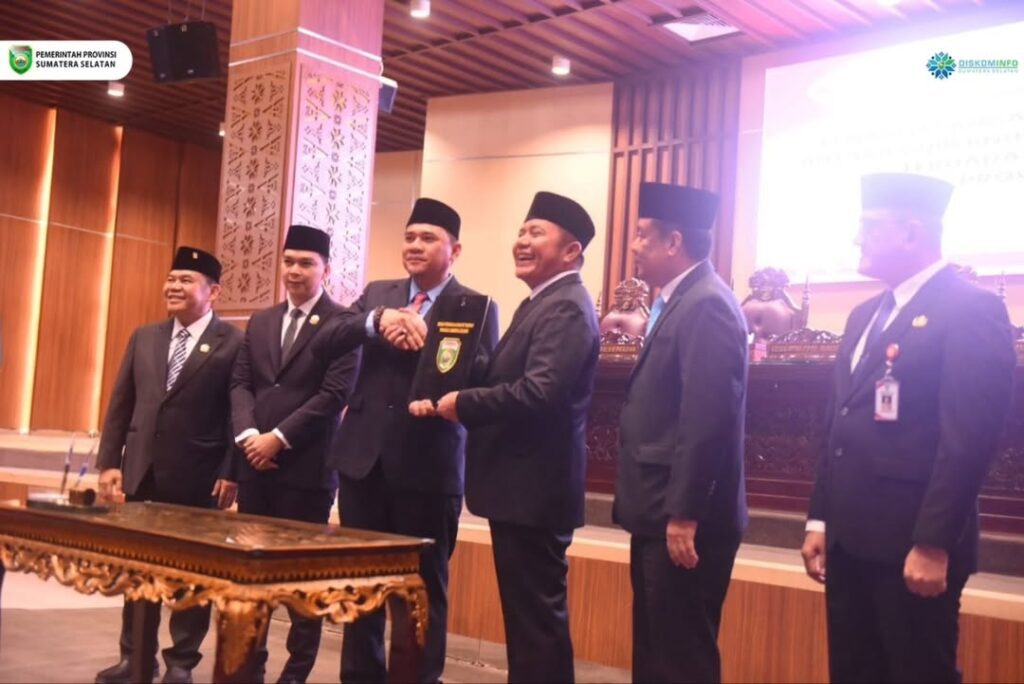 27uRewDtFiQLm8F71vWRowiViDIMEorpgMR817sL