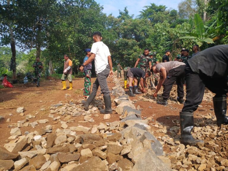 WhatsApp Image 2025-10-11 at 11.10.01 (1)