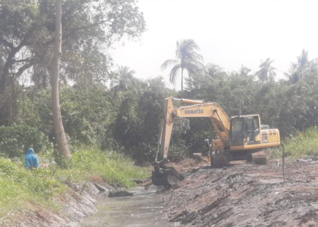 WhatsApp Image 2025-10-12 at 10.16.42 (1)