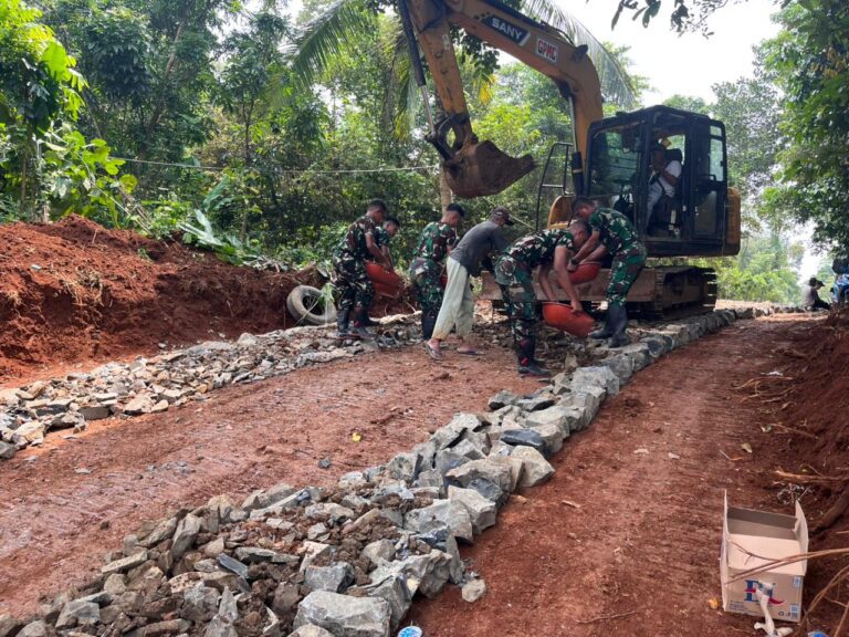 WhatsApp Image 2025-10-13 at 12.13.42 (1)